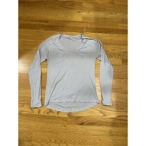Lululemon Women's  Long Sleeve T-Shirt Light Purple, Size 10